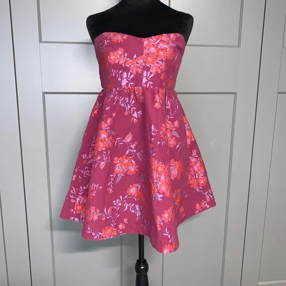 Free People Matilda Floral Strapless Mini Dress Smocked Back Bow Tie Purple Sz M - Picture 2 of 8